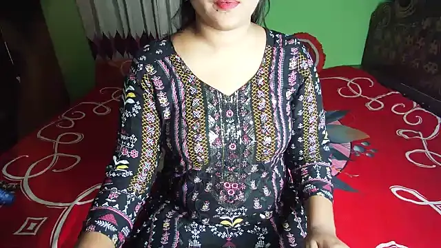 BengaliQueenStar Chat XXX in diretta