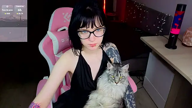 HazelTompson Adlı Modelin Canlı XXX Sohbeti