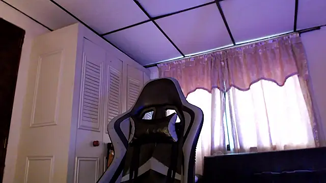 D3v1L88 Chat XXX in diretta