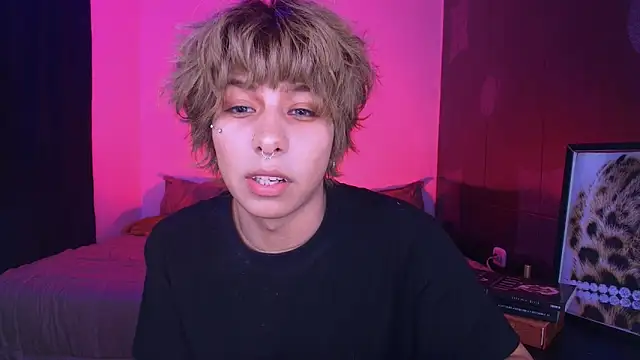 Aronn_44 Show Webcam