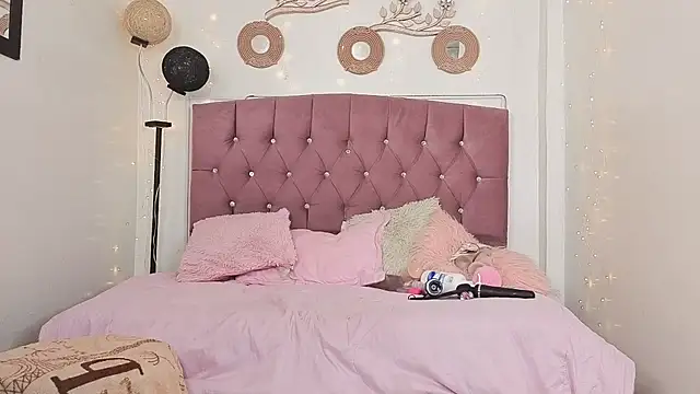 Chat +18 de lizha_milf ao vivo