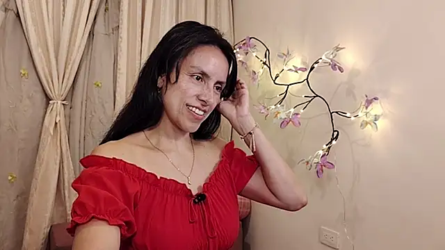 Bella_Exhibition: онлайн-секс-чат