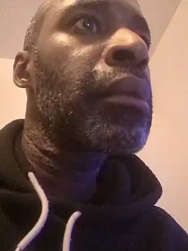 Bulgemaster001's Webcam Show