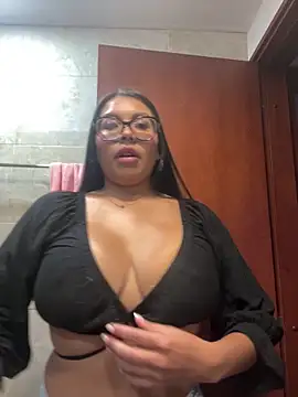 Iam-sophia27 Chat XXX in diretta