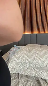 EmiilyAdams_'s Live XXX Chat