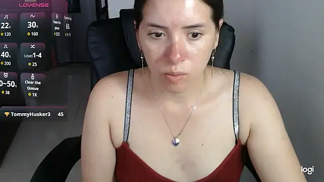 spicey_latina Chat XXX live