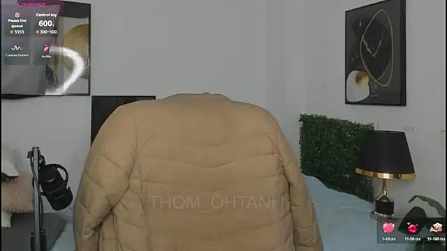 Thom_Ohtani 在線直播表演
