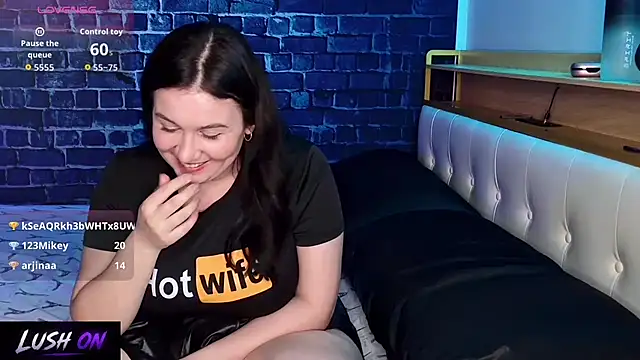 CuteCoupleReal: онлайн-секс-чат