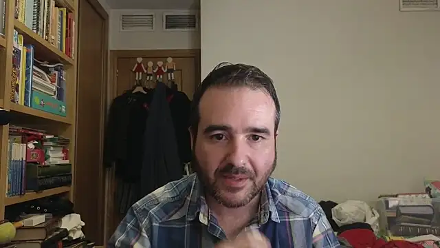 Show modela curiosillo83 na web-kameri