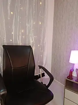 Chat XXX en directo de Elise-Leyton