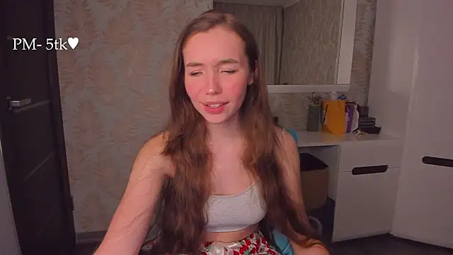 YonaBones Chat XXX in diretta