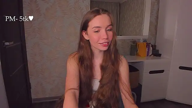 YonaBones Chat XXX in diretta