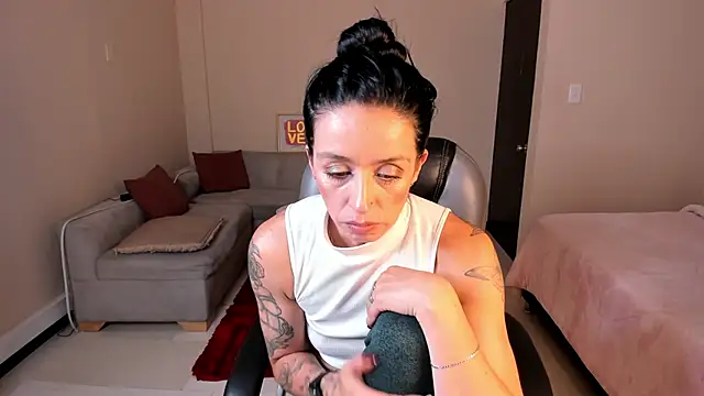 Kristen_Garner – Live XXX-chat