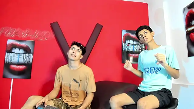 Show modela AVENGER_BOYS2026 na web-kameri