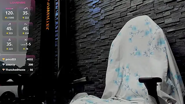 Онлайн чат XXX David_Big_Daddy