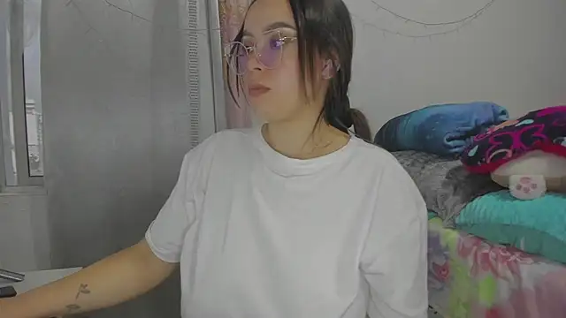Živý XXX chat HARLEYNAPIER
