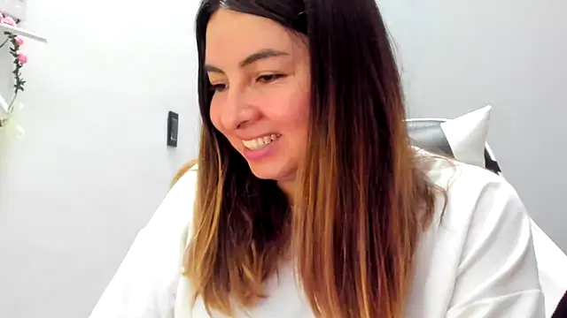 __Emma__11__Lecat_ – Naživo XXX chat