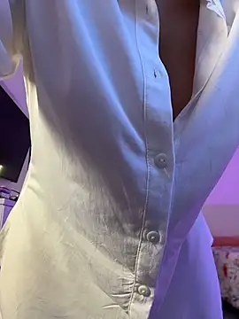 Chat XXX en directo de JuanitaMore01