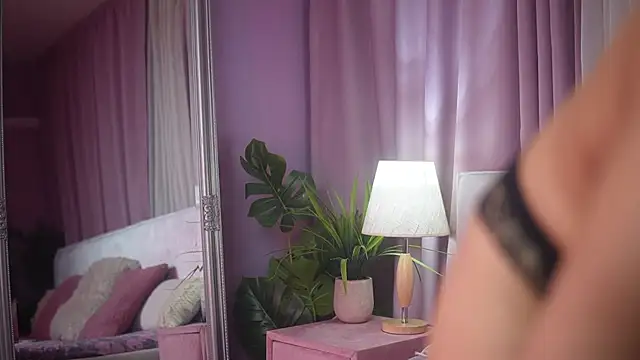 AmeliaBarbie élő XXX-chatje