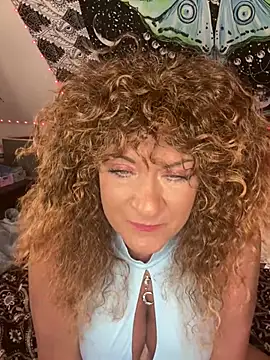SuzyCatzz Chat XXX live