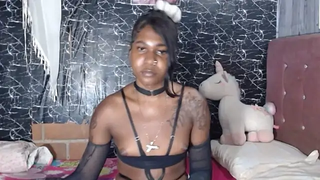 XXX chat uživo modela BebaFoxx