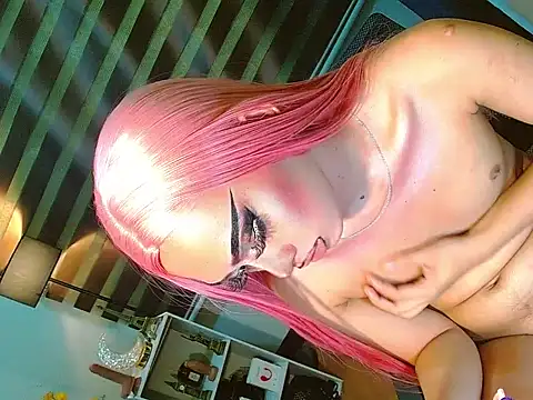 HOLLYWOOD_QUEEN_88's Webcam Show