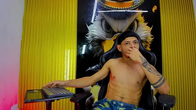 Sexy_Boy203 webcam show