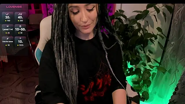 Chat +18 de Sserendipityy ao vivo