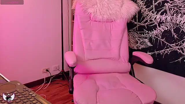 antoniaacxx Adlı Modelin Web Kamerası Şovu