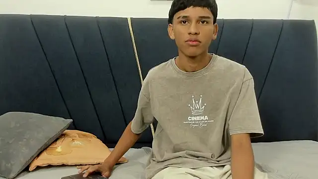 jacob_cum23's Webcam Show
