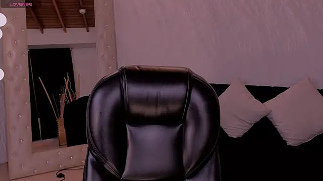 TiffannySins Live XXX-Chat