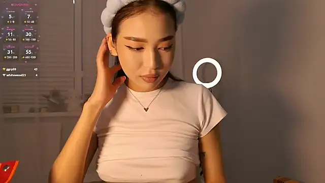 aiyumiprivate élő XXX-chatje