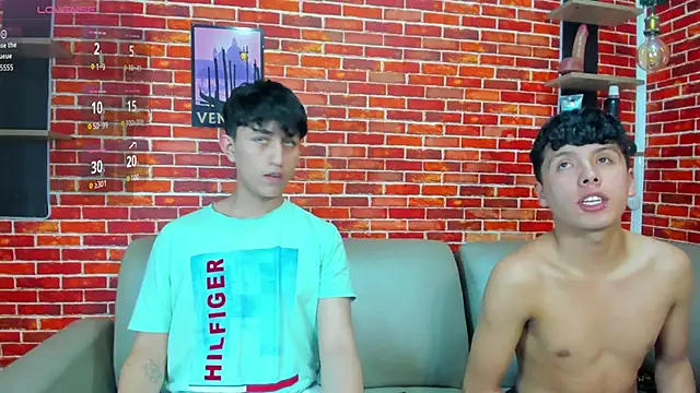 Hoot_boyss_'s Webcam Show