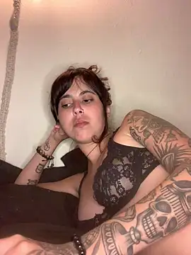 ninapellegrini17 Webcam show