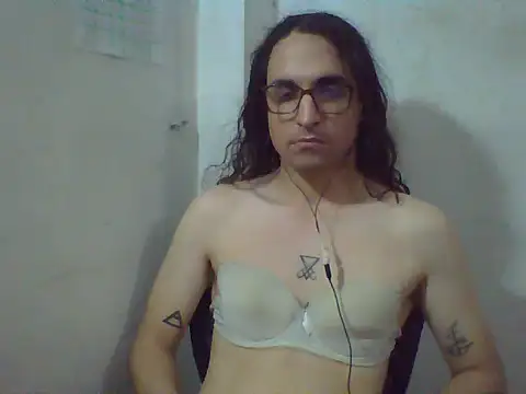 LaCuerva webcam show