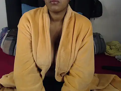 BustyNay Show Webcam