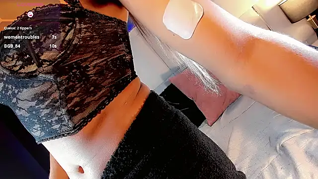 Kornylovee's Live XXX Chat