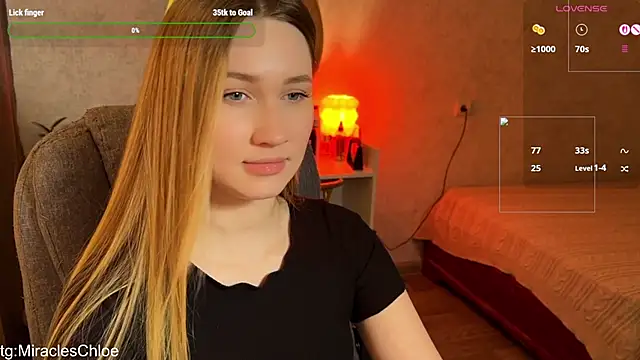 ChloeMillerMeowのライブXXXチャット