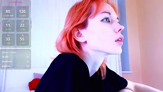 Chat +18 de Kiara_Dream ao vivo