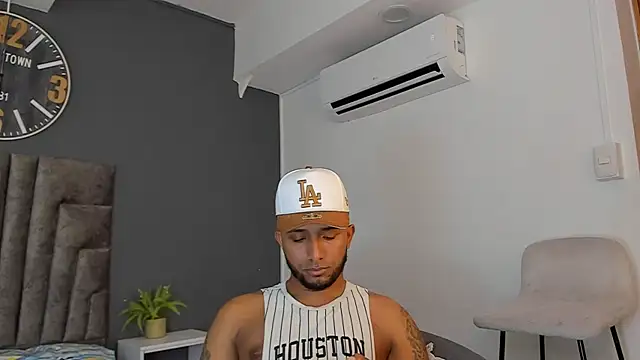 Robin_Rief's Webcam Show