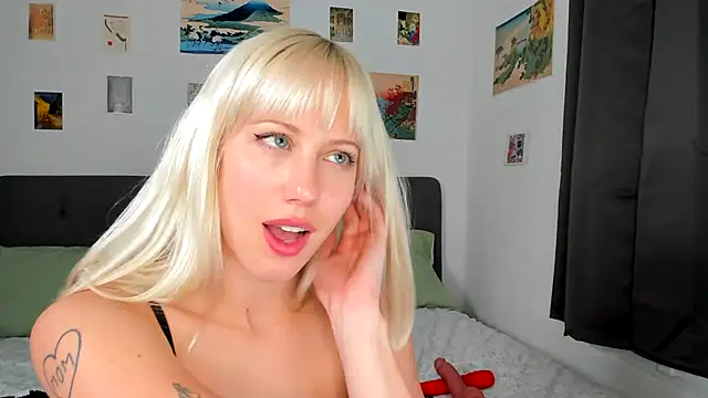 Ad_Astrid 网络视讯表演