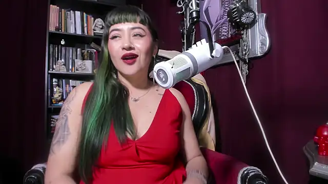 MeGoddesSara's Live XXX Chat