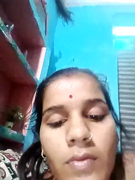 Raveena0990's Live XXX Chat