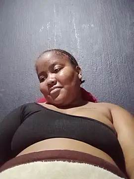 ChubbyMidgetxxx19 Live XXX-Chat