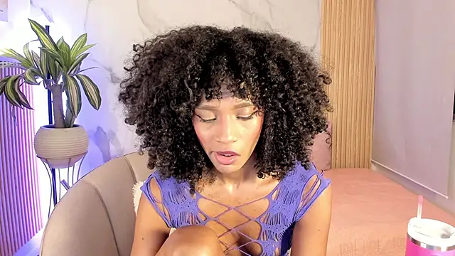 Fyre_divine Chat XXX live