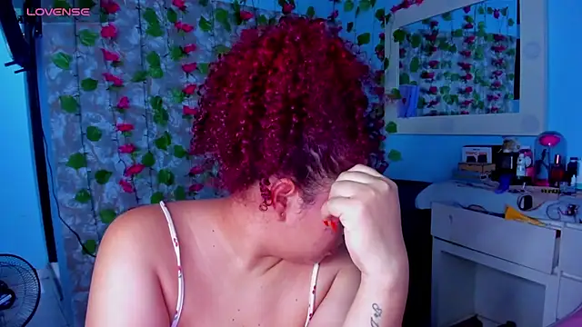 XXX chat uživo modela AngelaCoffee