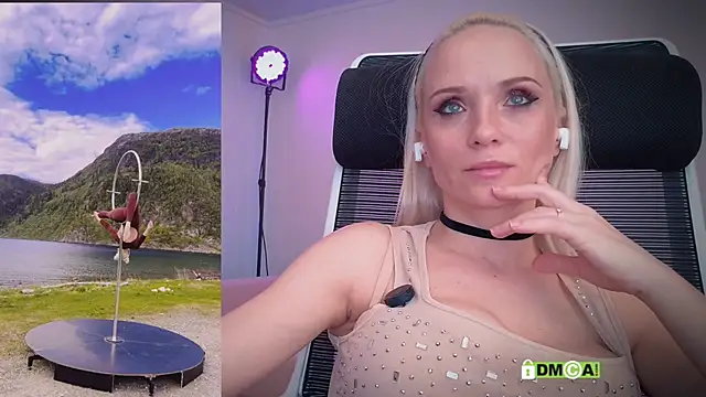 Louise-dance Show in webcam