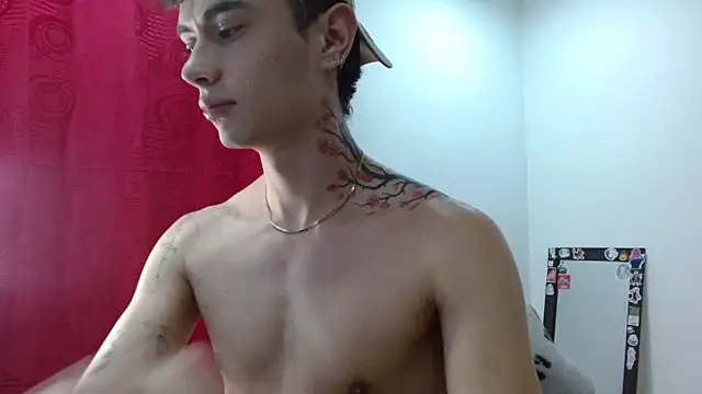 jaico_santos Adlı Modelin Canlı XXX Sohbeti