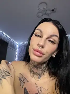 angel_devil_forever Show in webcam