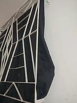 KARINNA__RAVEN – Naživo XXX chat
